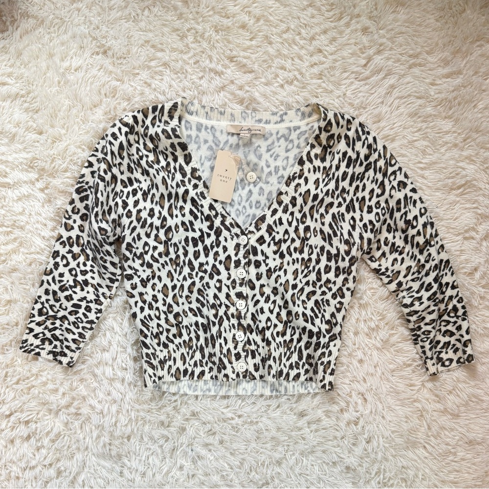 Deadstock Forever 21 Leopard Print V-Neck Button Cardigan